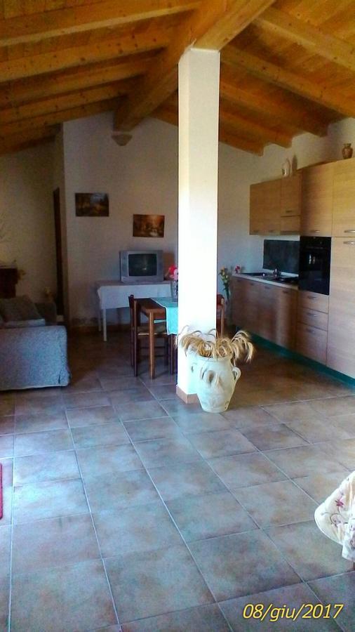Farm Stay Gli Oleandri 로이리 외부 사진