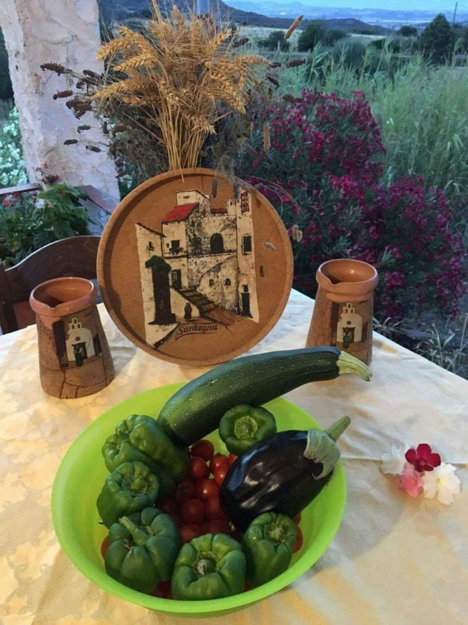 Farm Stay Gli Oleandri 로이리 외부 사진