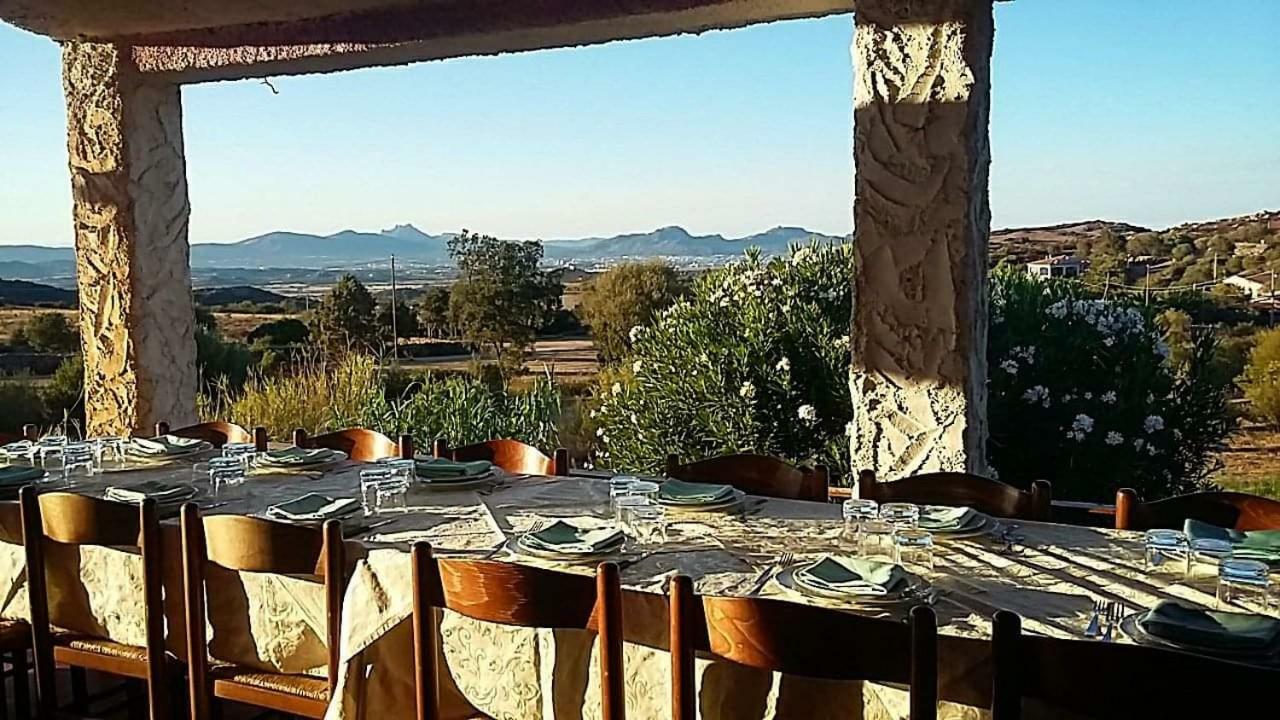 Farm Stay Gli Oleandri 로이리 외부 사진